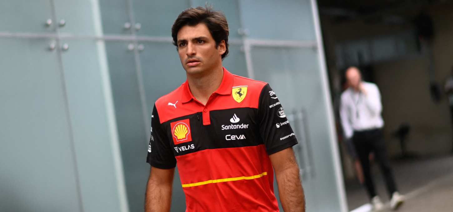 Sainz 1450x680